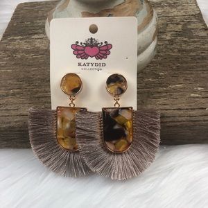 New fashion earrings. Cute